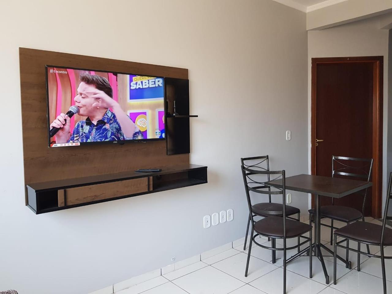 Del Rey Guest Flat Lägenhet Dourados Exteriör bild